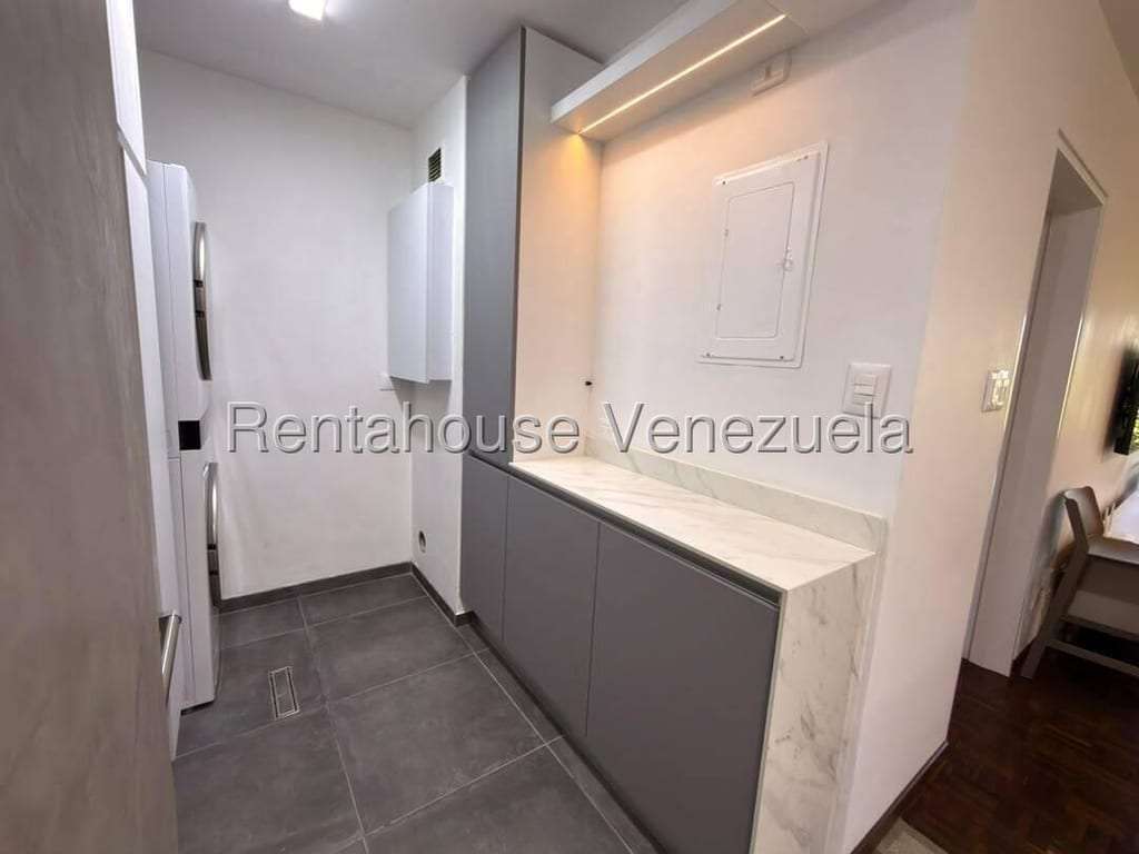 Apartamento en San Román, Caracas