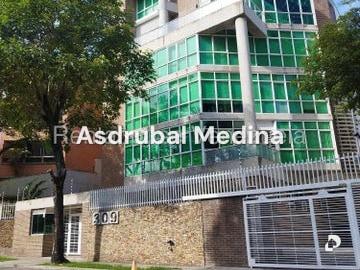 Apartamento en Los Naranjos de las Mercedes, Caracas – 1