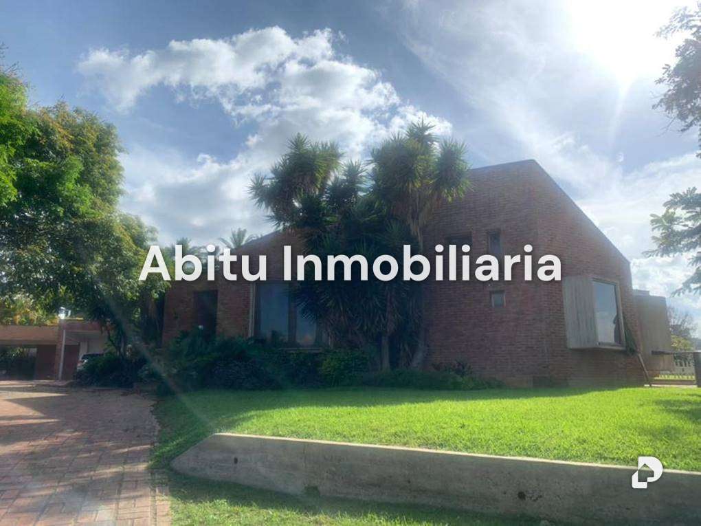 Casa en Cerro Verde, Caracas – 9