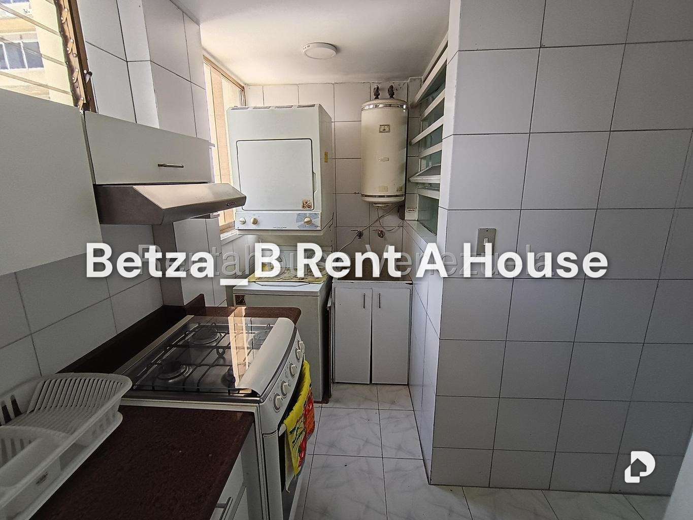 Apartamento en Los Palos Grandes, Caracas – 8