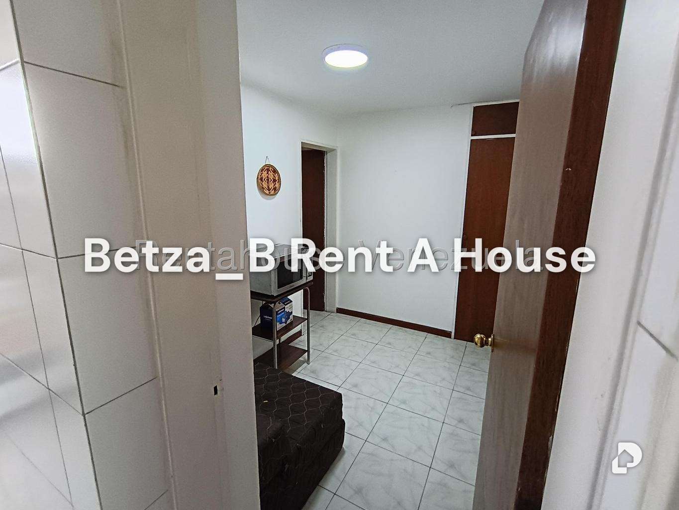 Apartamento en Los Palos Grandes, Caracas – 9