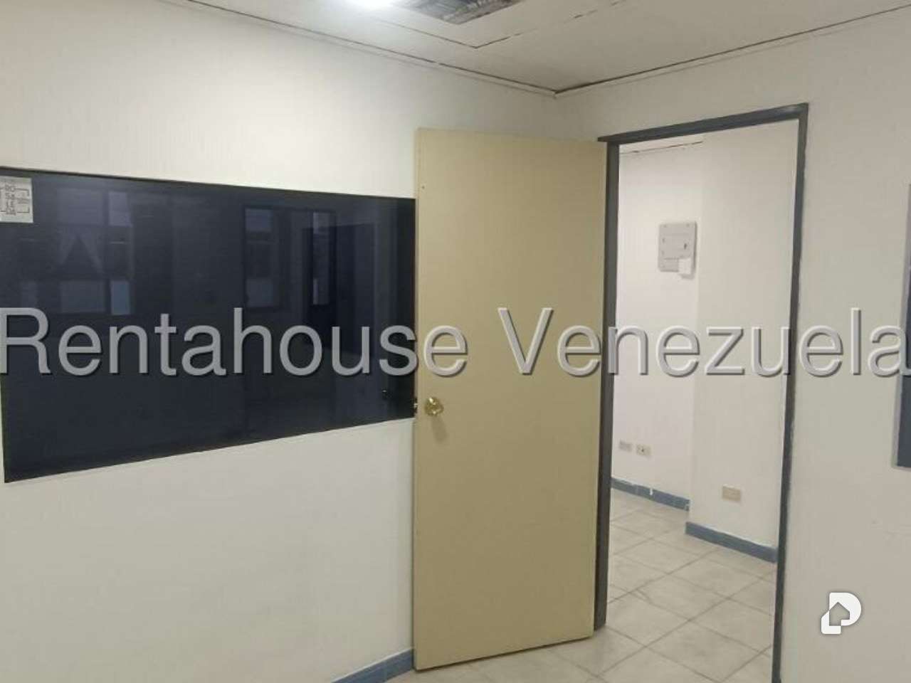Edificio en Chacao, Caracas – 17