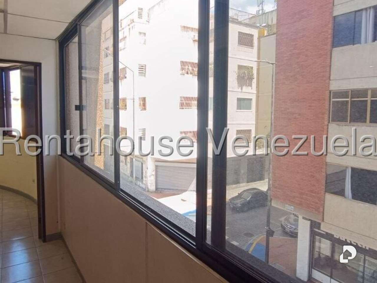 Edificio en Chacao, Caracas – 19