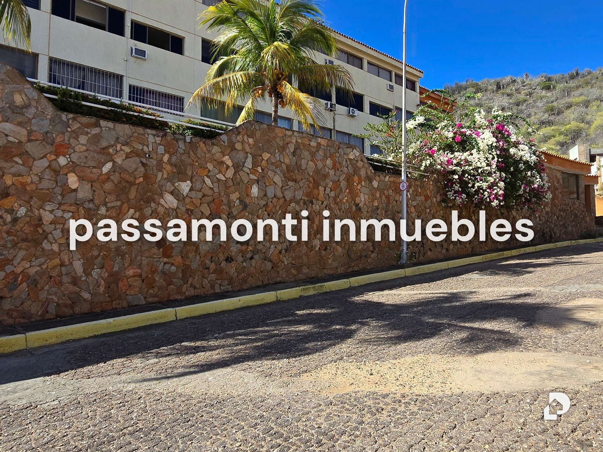 Penthouse en Paraiso, Pampatar – 1