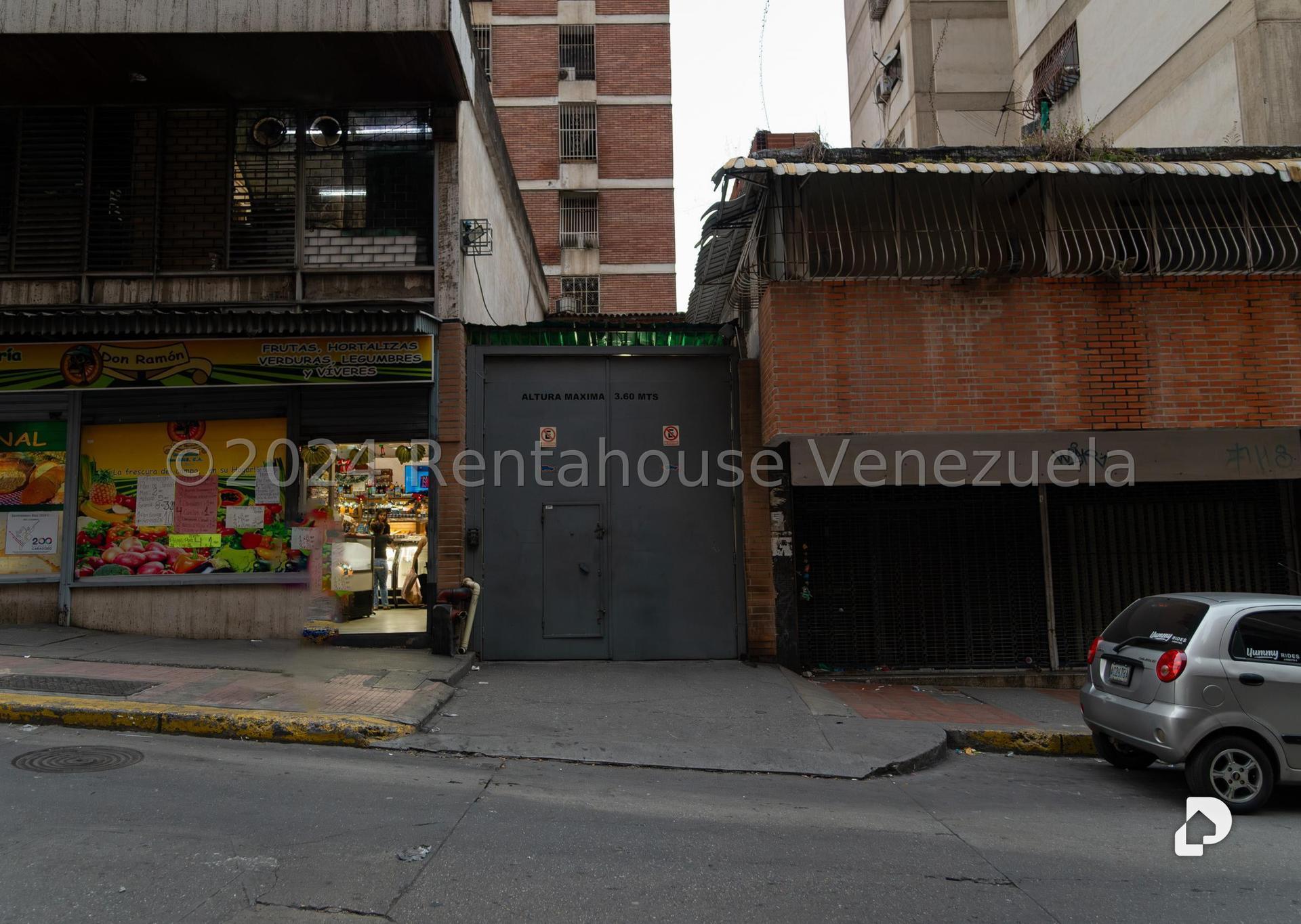 Local comercial en Parroquia La Candelaria, Caracas – 1