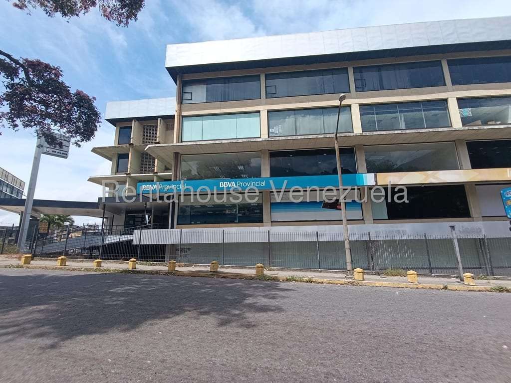 Warehouse in Boleíta Norte, Caracas - 1