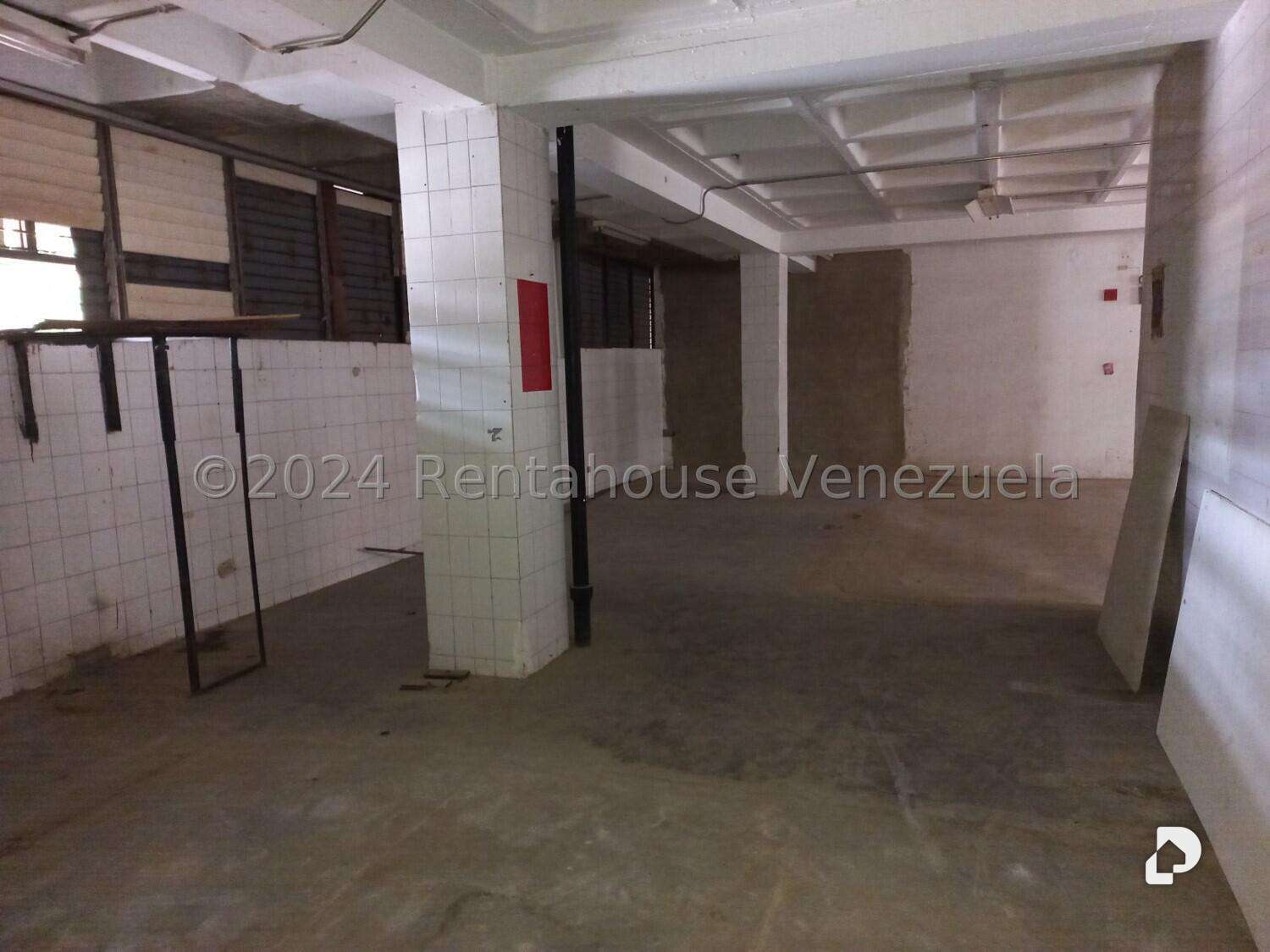 Edificio en El Llanito, Caracas – 23