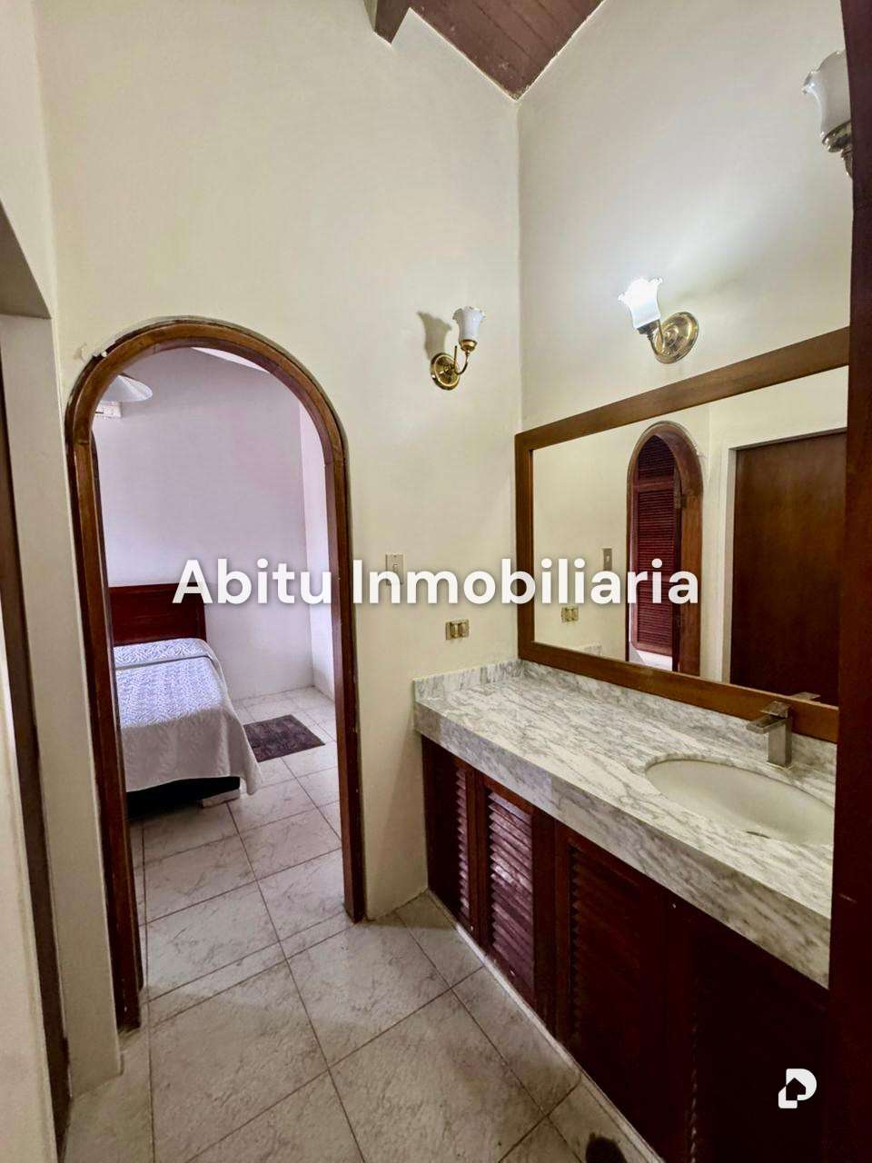 House in Prados del Este, Caracas – 29