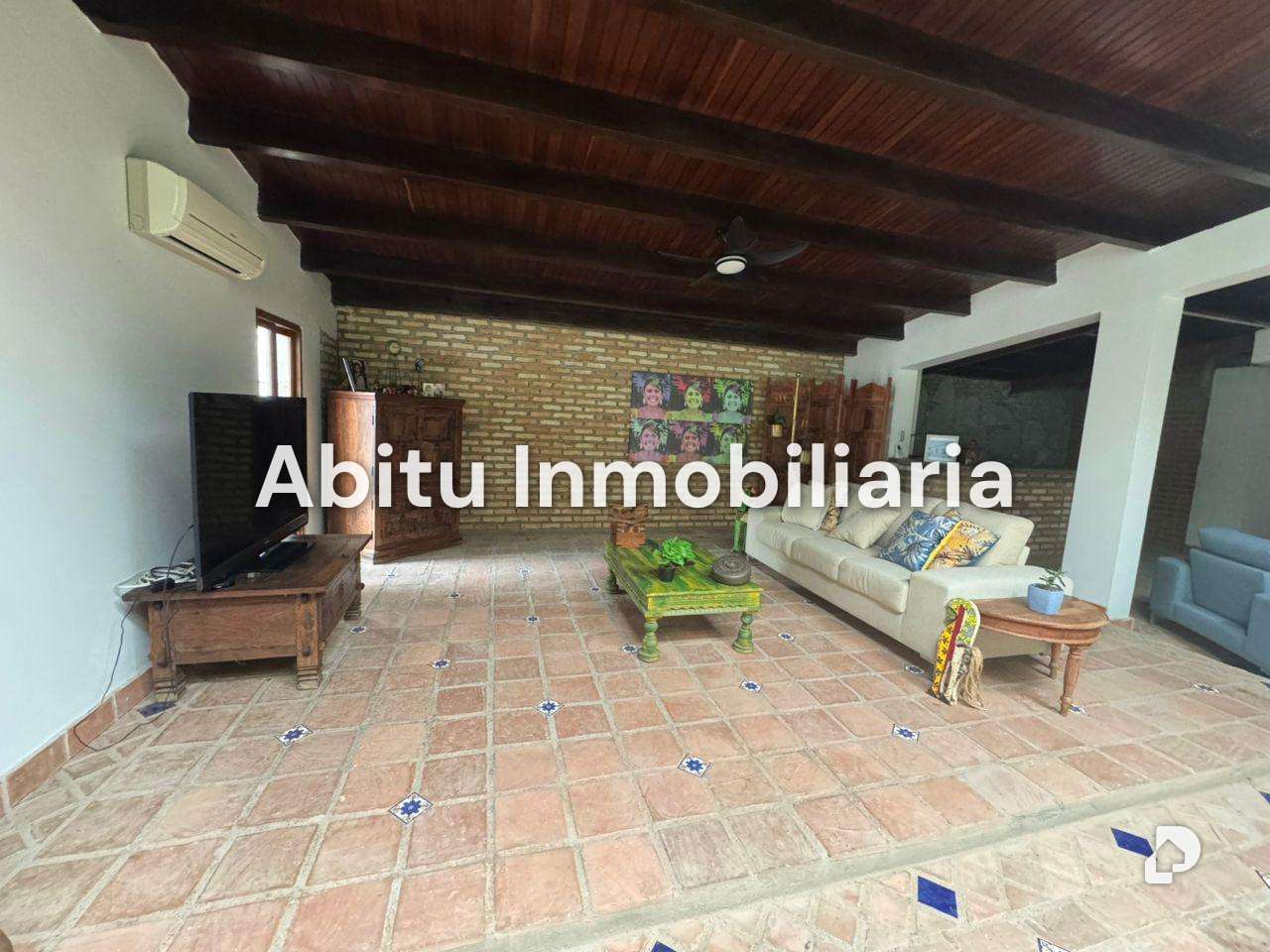 House in Prados del Este, Caracas – 11