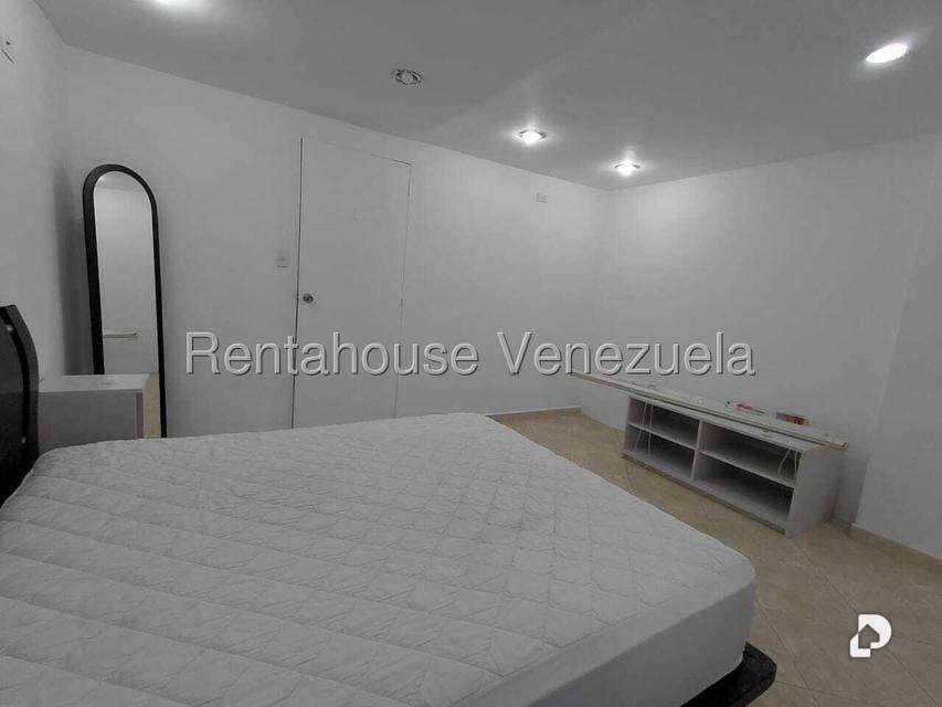 Apartamento en Los Palos Grandes, Caracas – 10