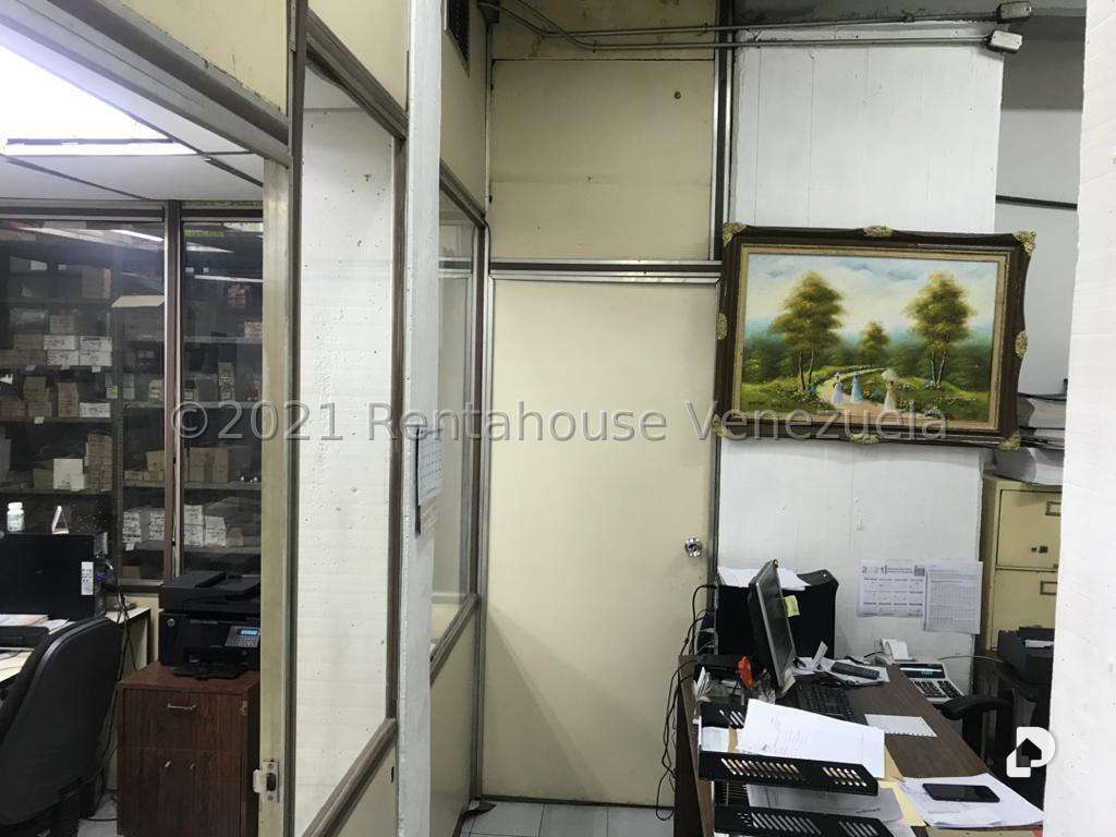 Local comercial en Parroquia La Candelaria, Caracas – 7