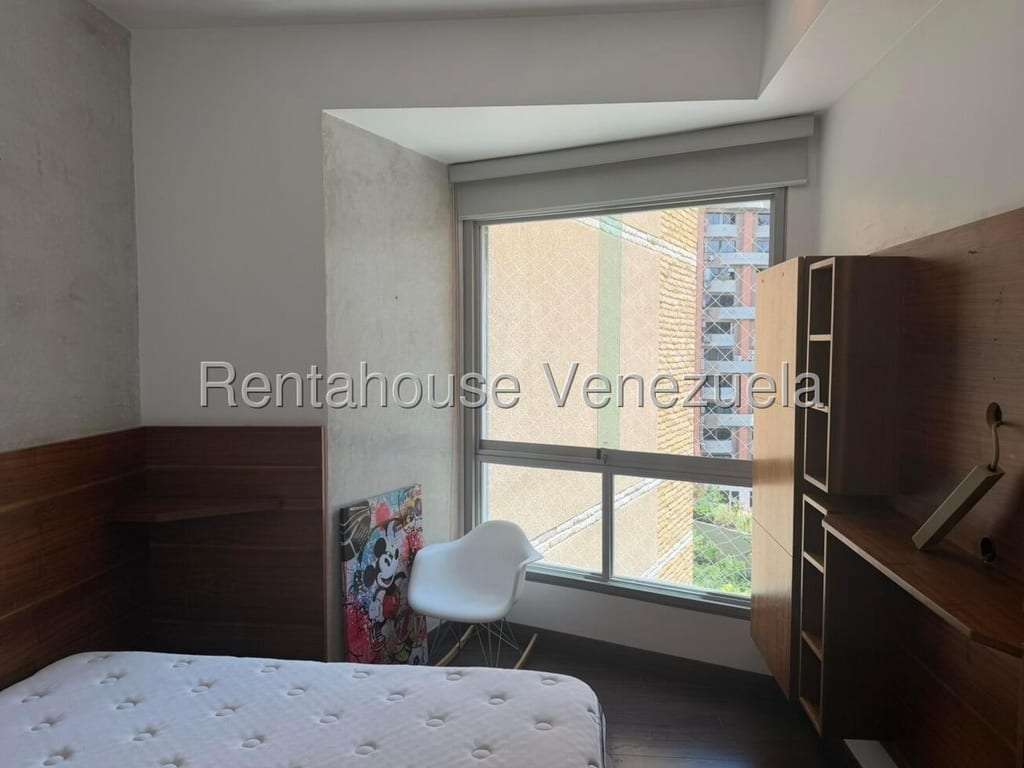 Apartamento en Las Mesetas de Santa Rosa de Lima, Caracas