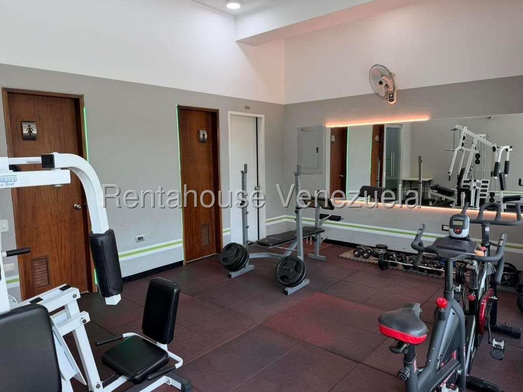 Apartamento en Las Mesetas de Santa Rosa de Lima, Caracas