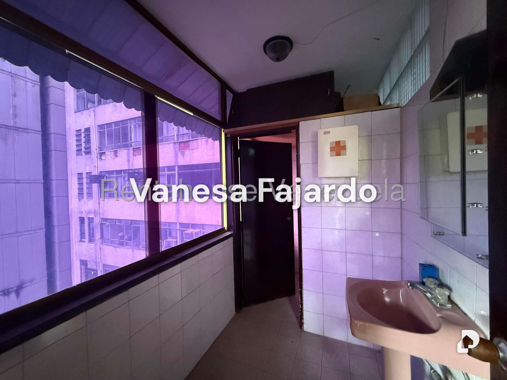 Oficina en Centro, Caracas – 11
