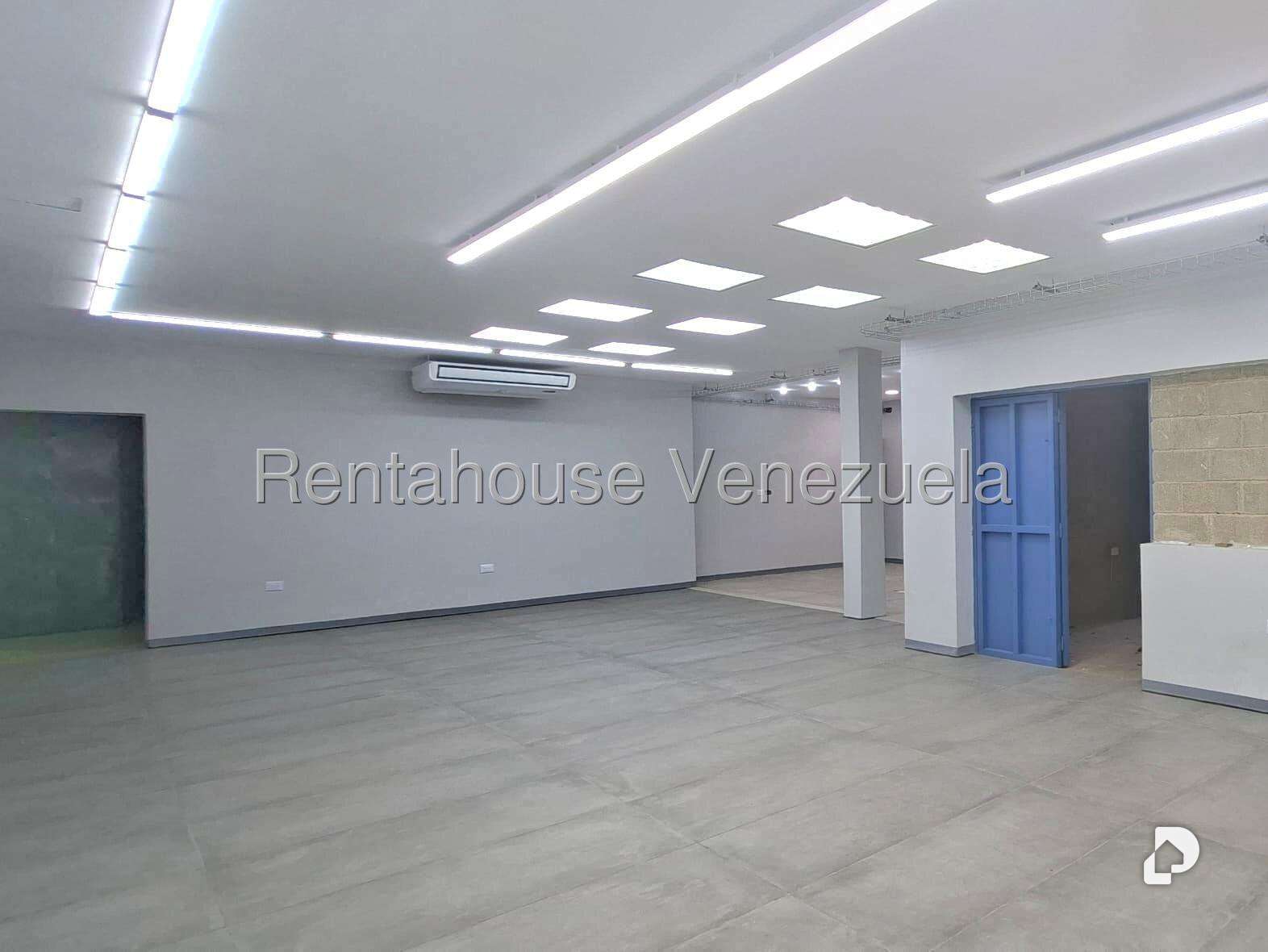 Local comercial en El Paraíso, Caracas – 12