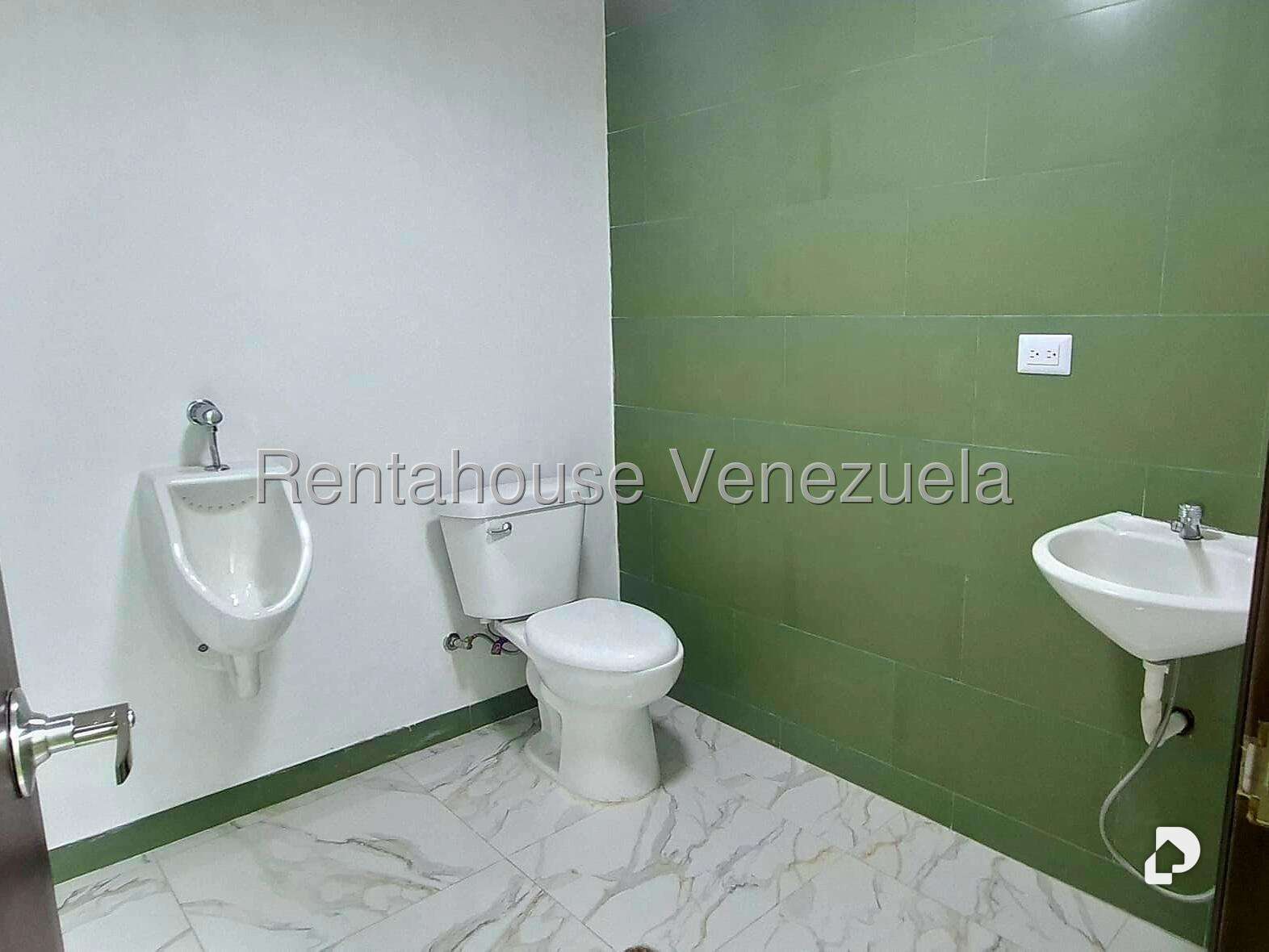 Local comercial en El Paraíso, Caracas – 16