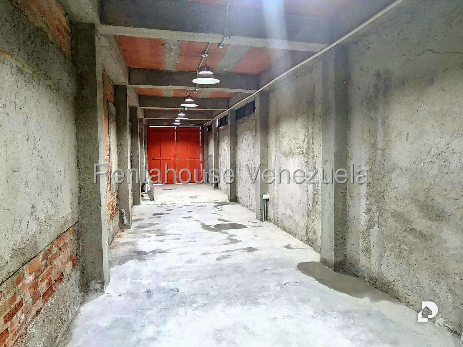 Local comercial en El Paraíso, Caracas – 22