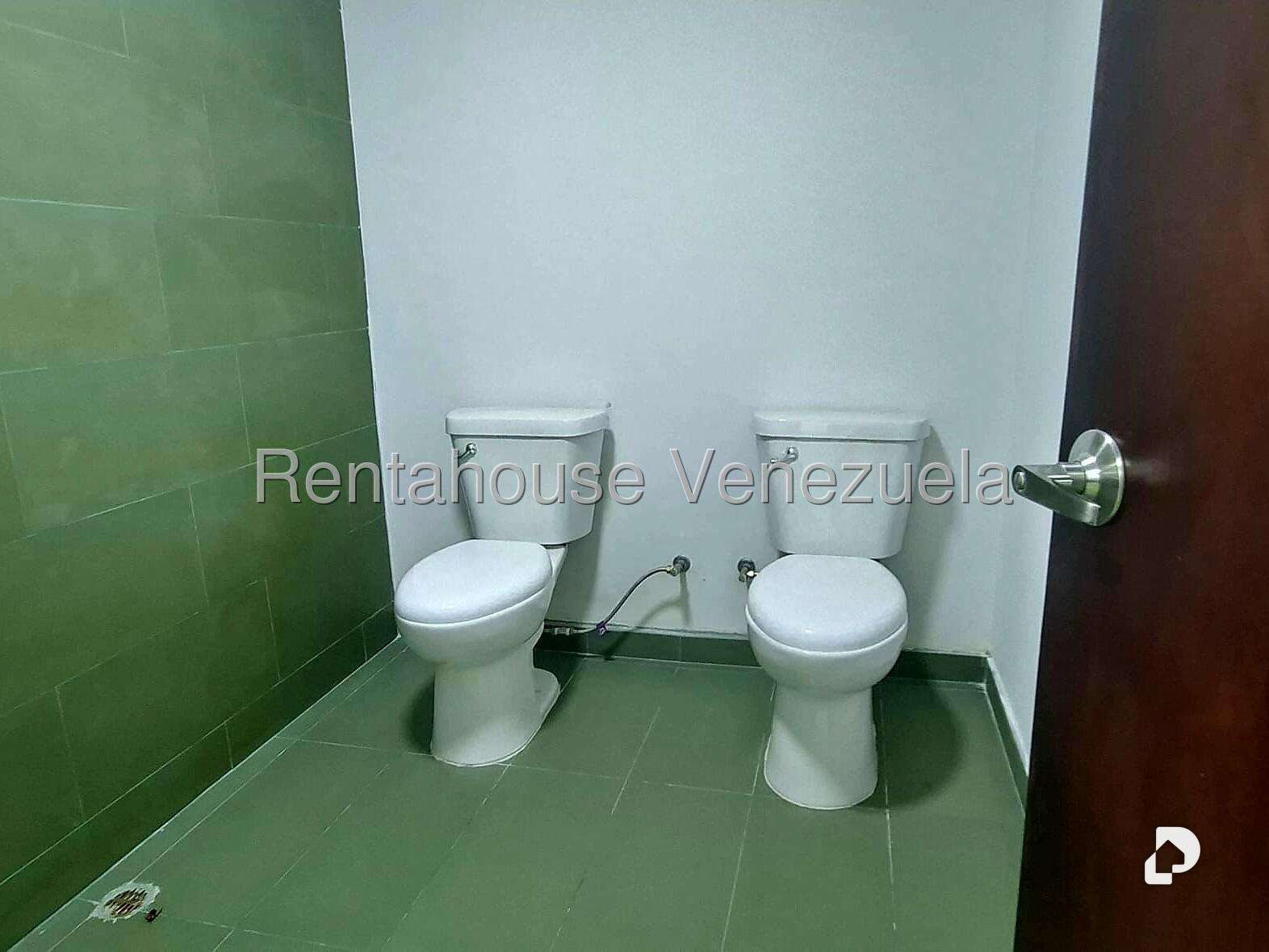 Local comercial en El Paraíso, Caracas – 17