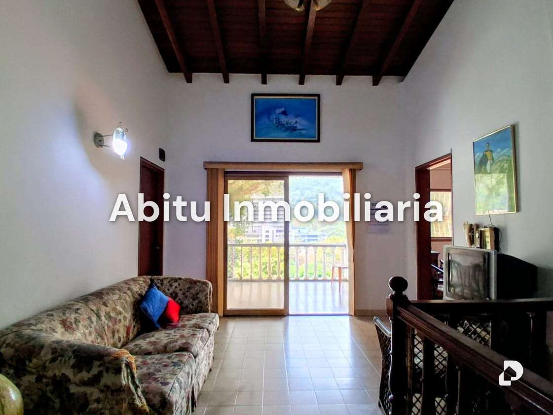 Casa en Las Esmeraldas, Caracas – 10