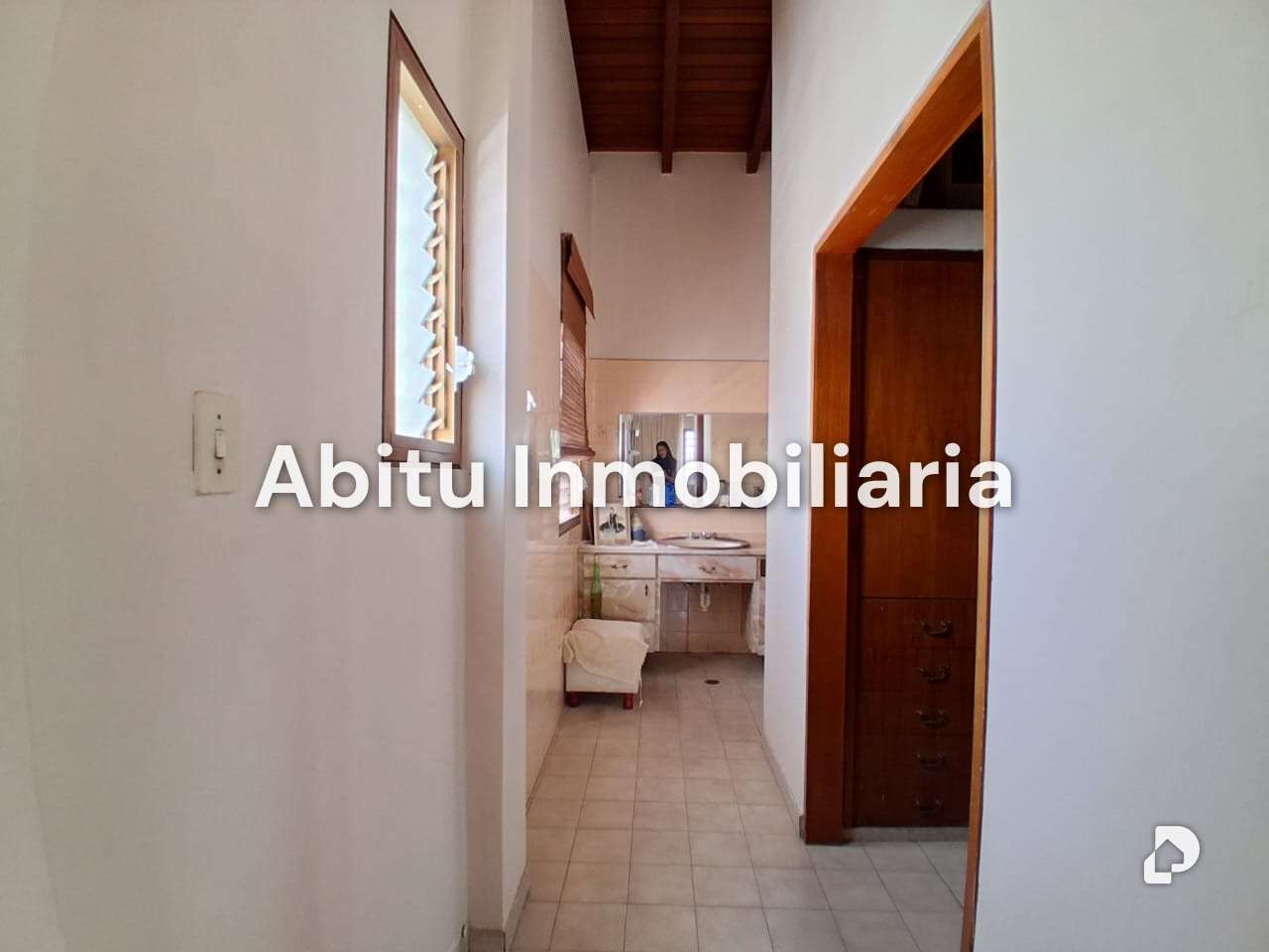 Casa en Las Esmeraldas, Caracas – 16