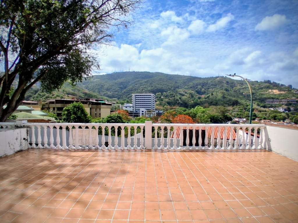 Casa en Las Esmeraldas, Caracas - 1