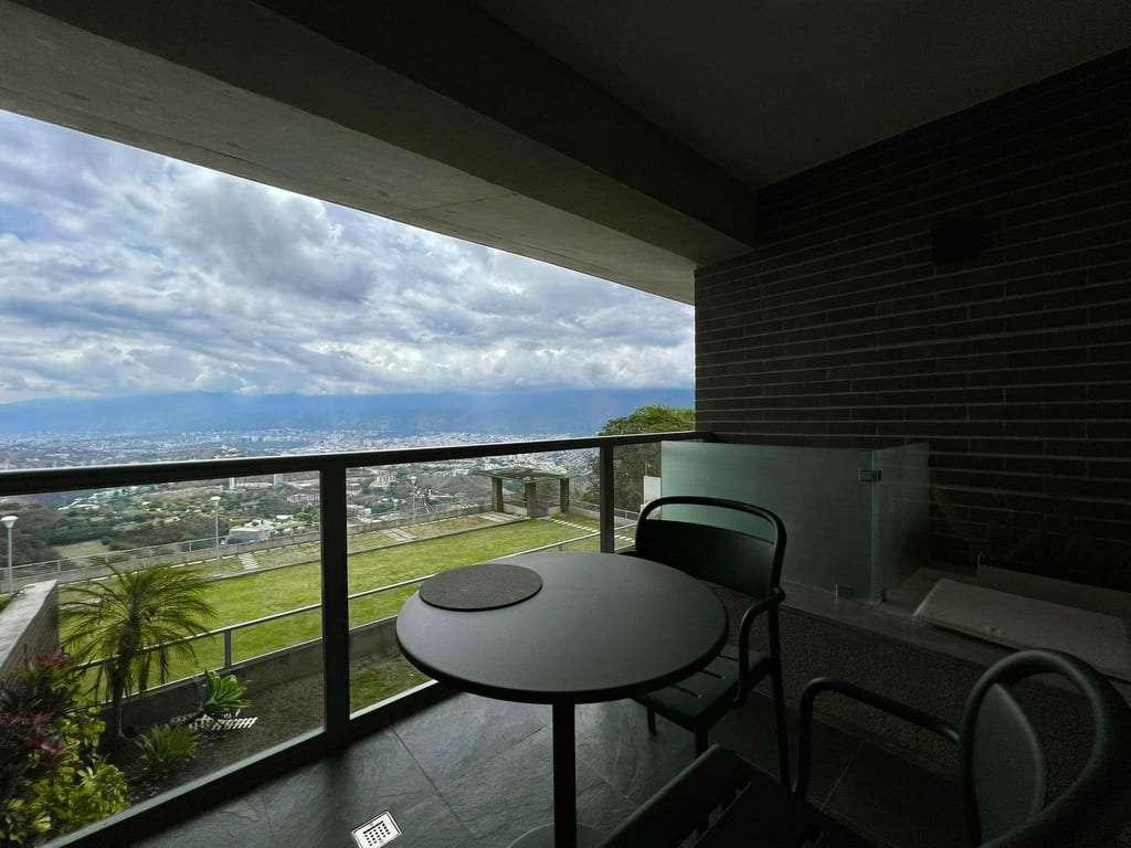 Apartamento en Alto Hatillo, Caracas - 1