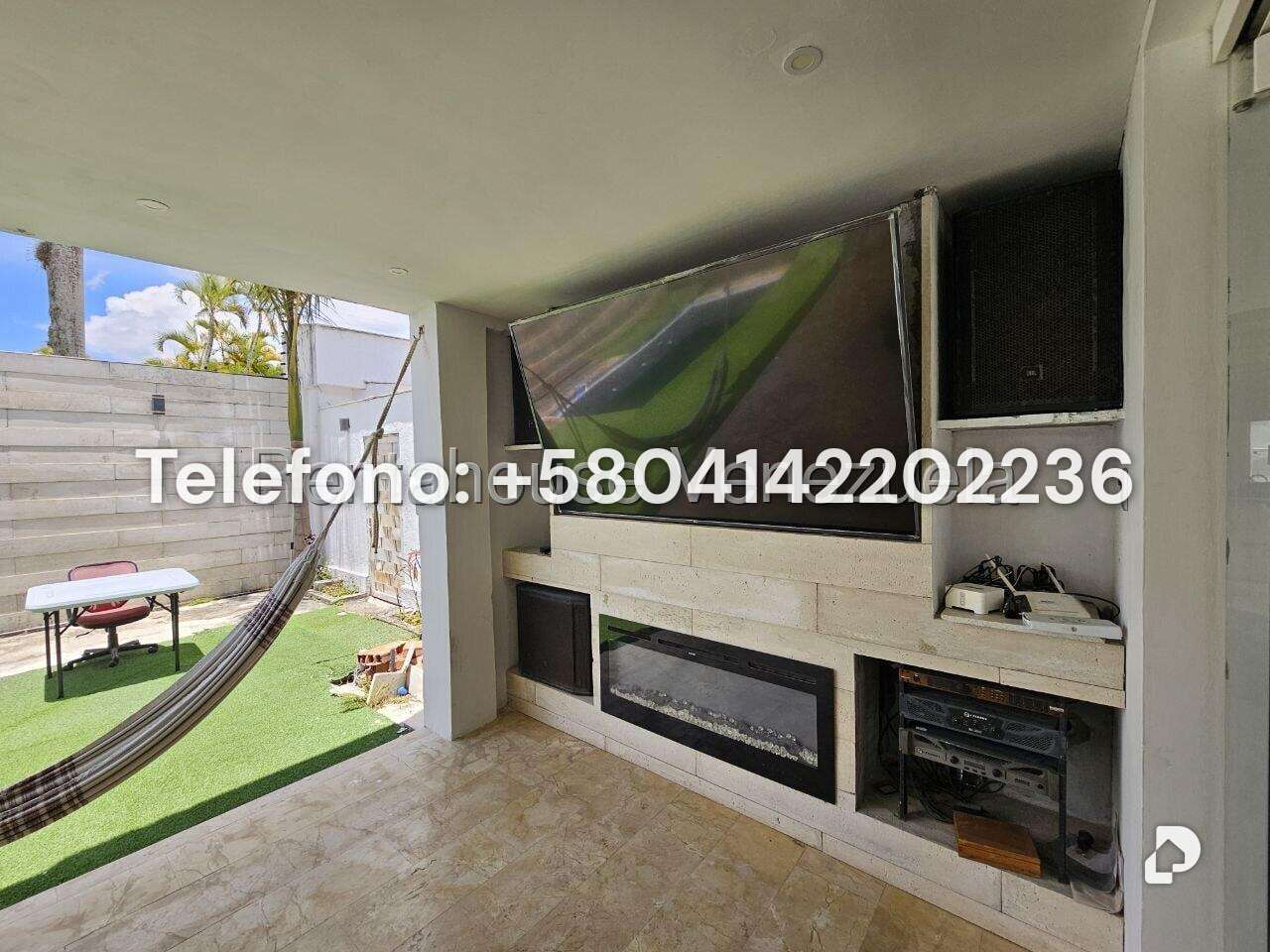 Casa en Lomas de La Lagunita, Caracas – 15