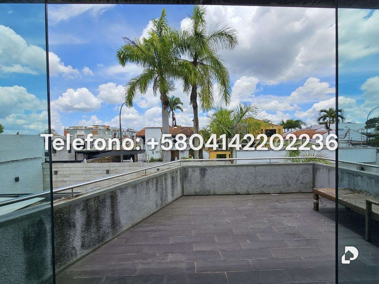 Casa en Lomas de La Lagunita, Caracas – 51