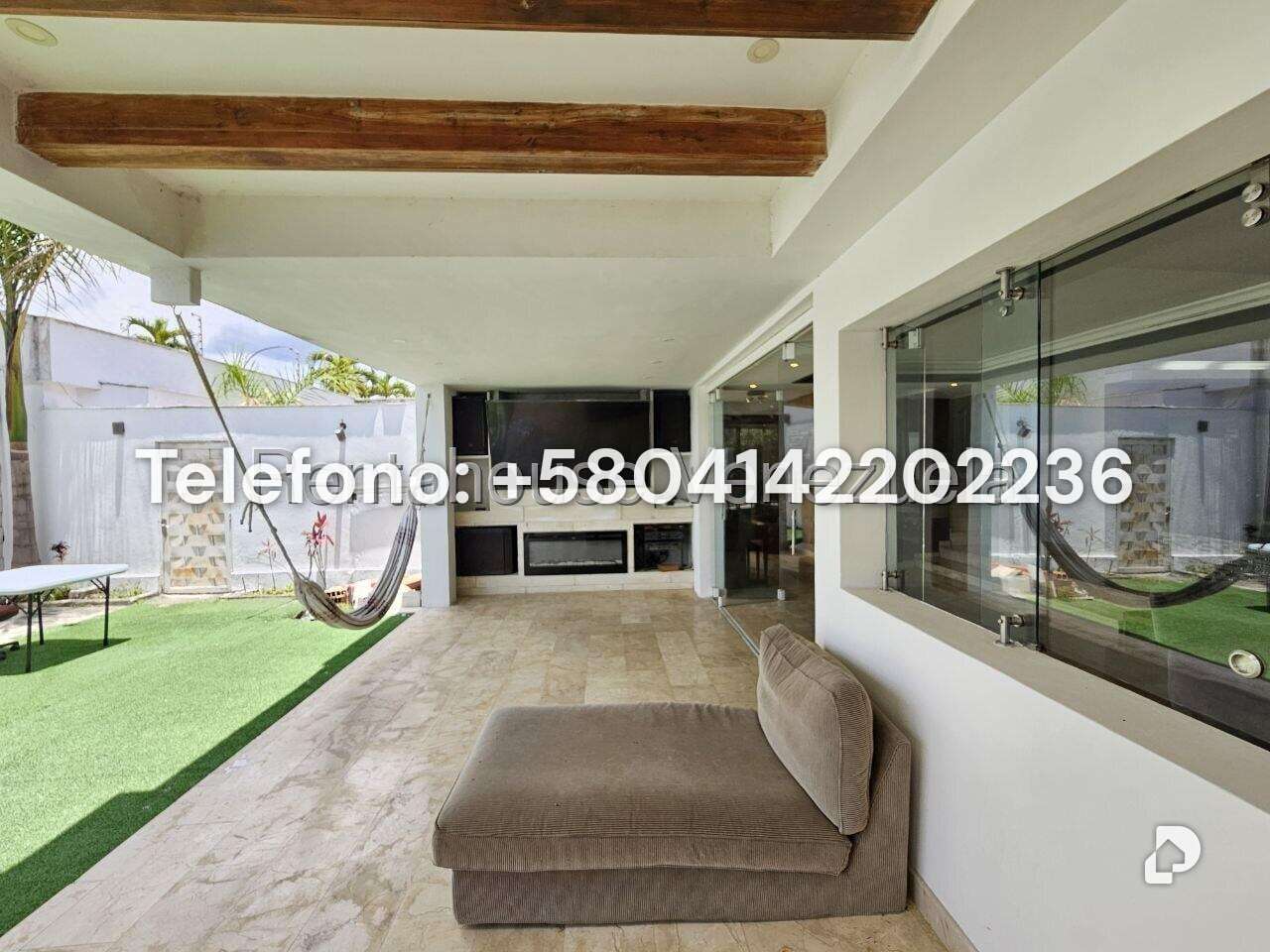 House in Lomas de La Lagunita, Caracas – 13