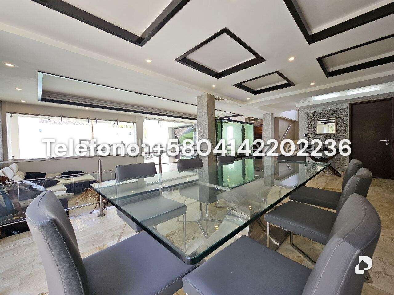 House in Lomas de La Lagunita, Caracas – 32