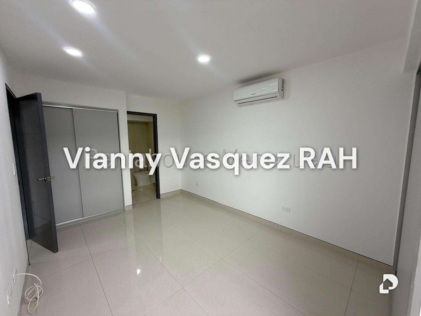 Apartamento en Los Samanes, Caracas – 13