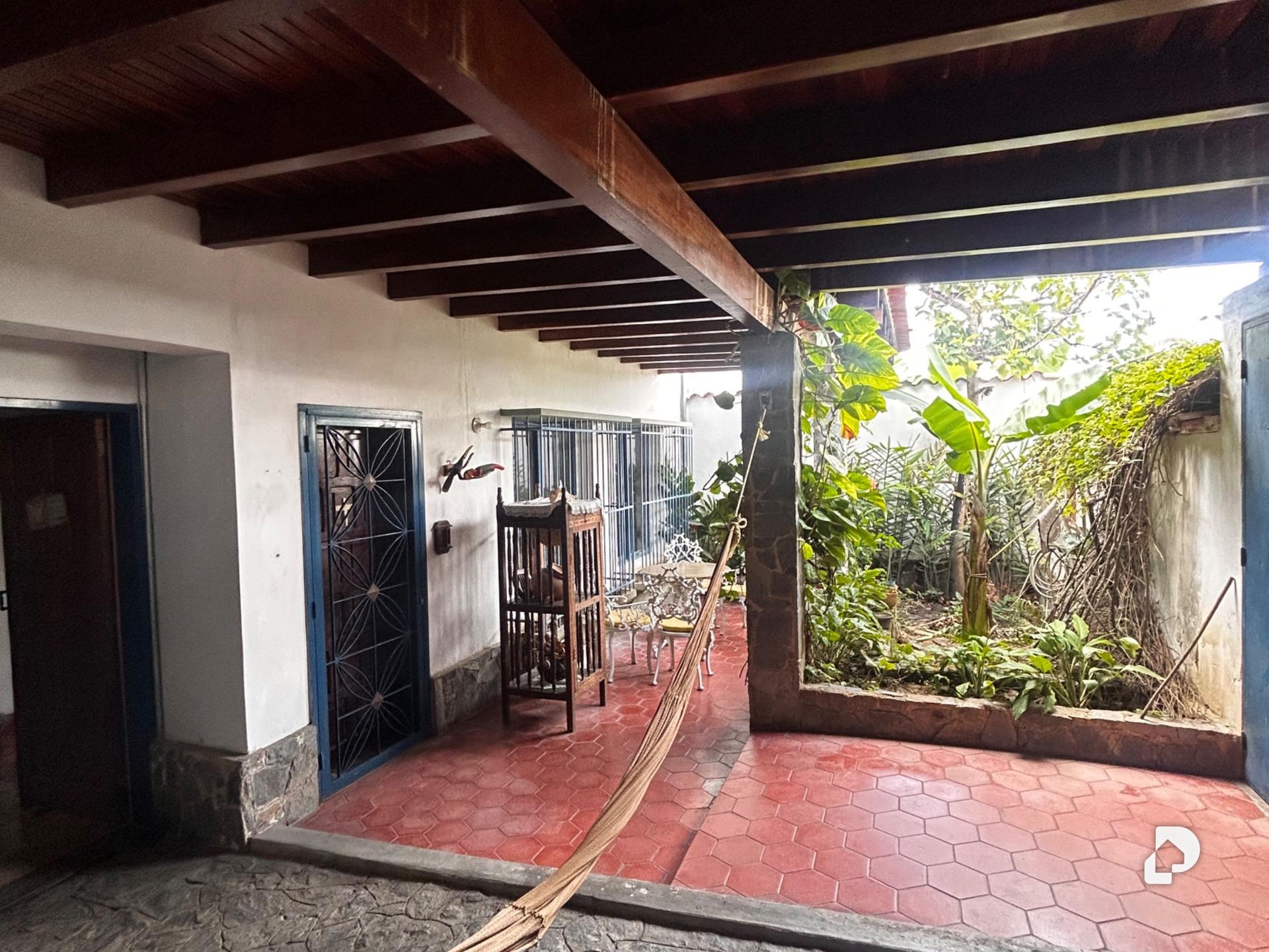 Casa en Alto Prado, Caracas – 2