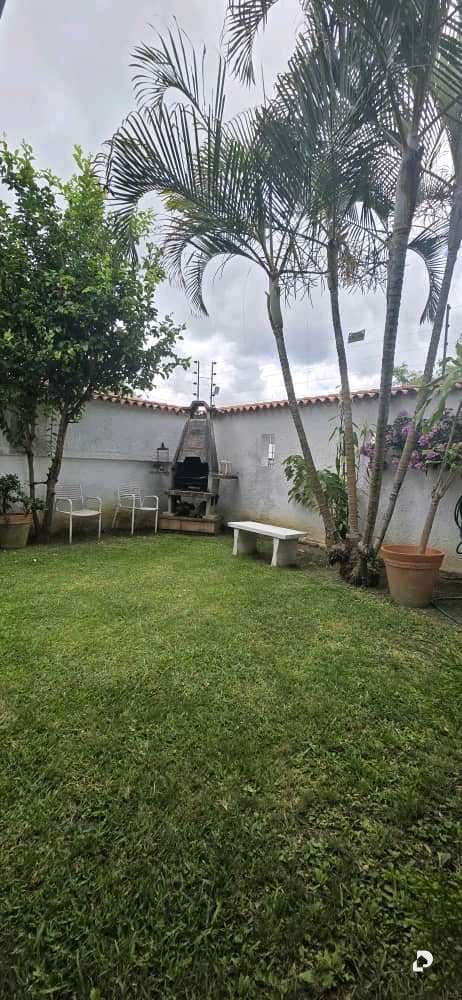 Casa en La Trinidad, Caracas – 11