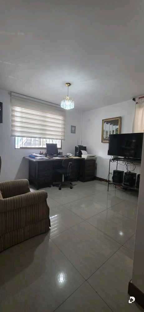 Casa en La Trinidad, Caracas – 8