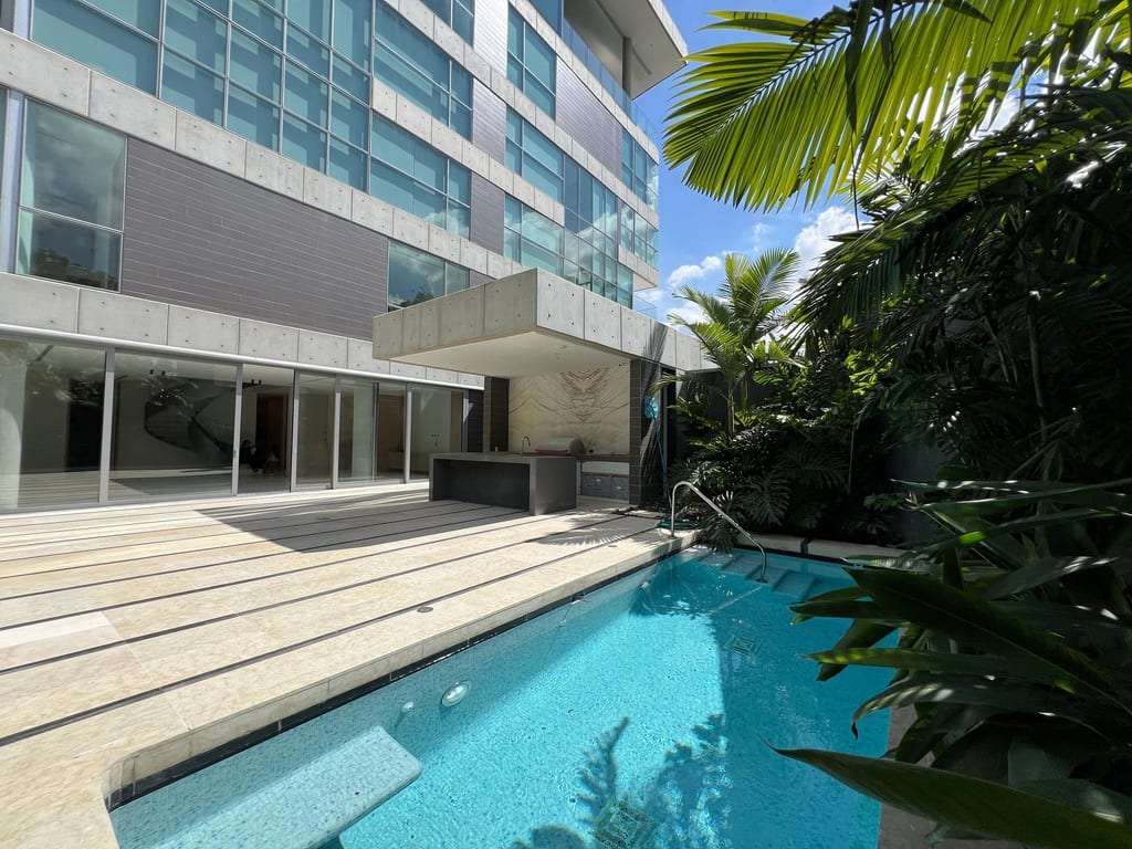 Apartamento en Altamira, Caracas - 1