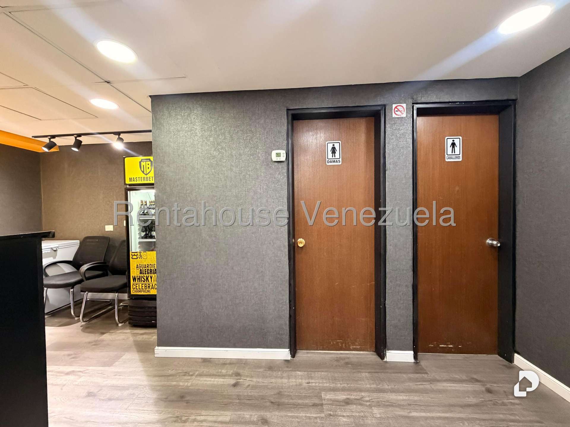 Local comercial en Las Mercedes, Caracas – 13