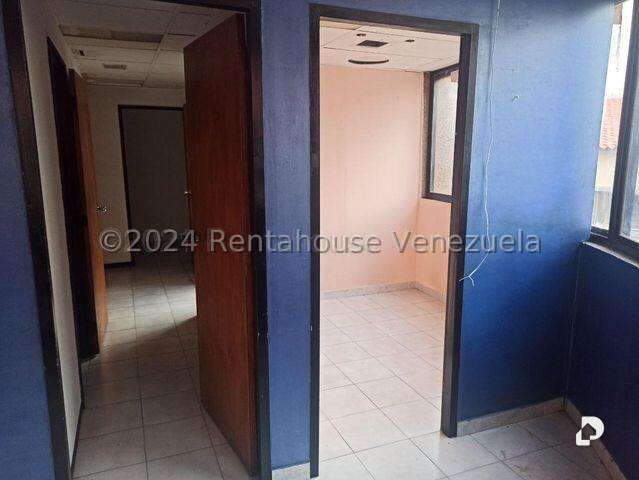 Edificio en Chacao, Caracas – 12