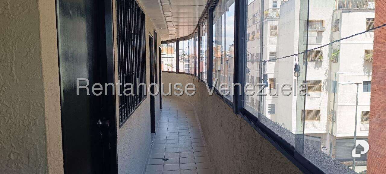 Edificio en Chacao, Caracas – 27