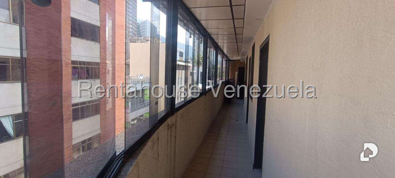 Edificio en Chacao, Caracas – 24
