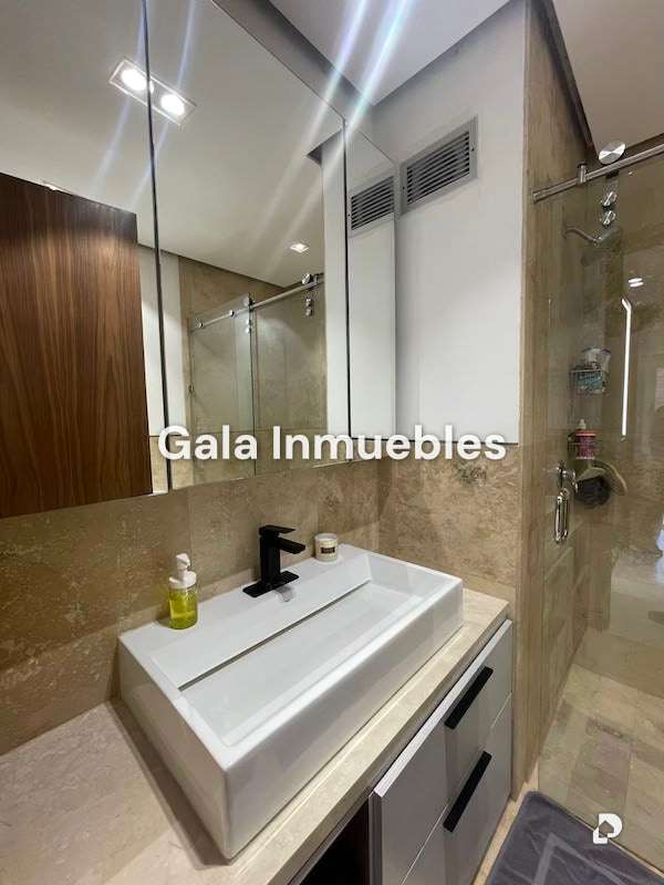 Apartamento en Lomas de Las Mercedes, Caracas – 13