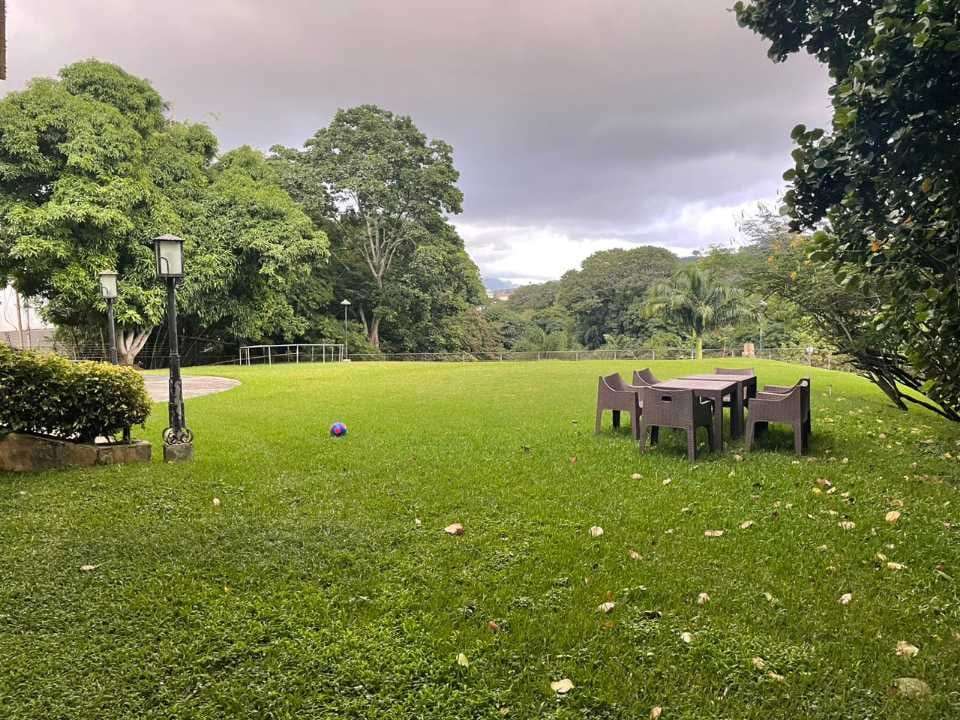 Terreno en Valle Arriba, Caracas - 1