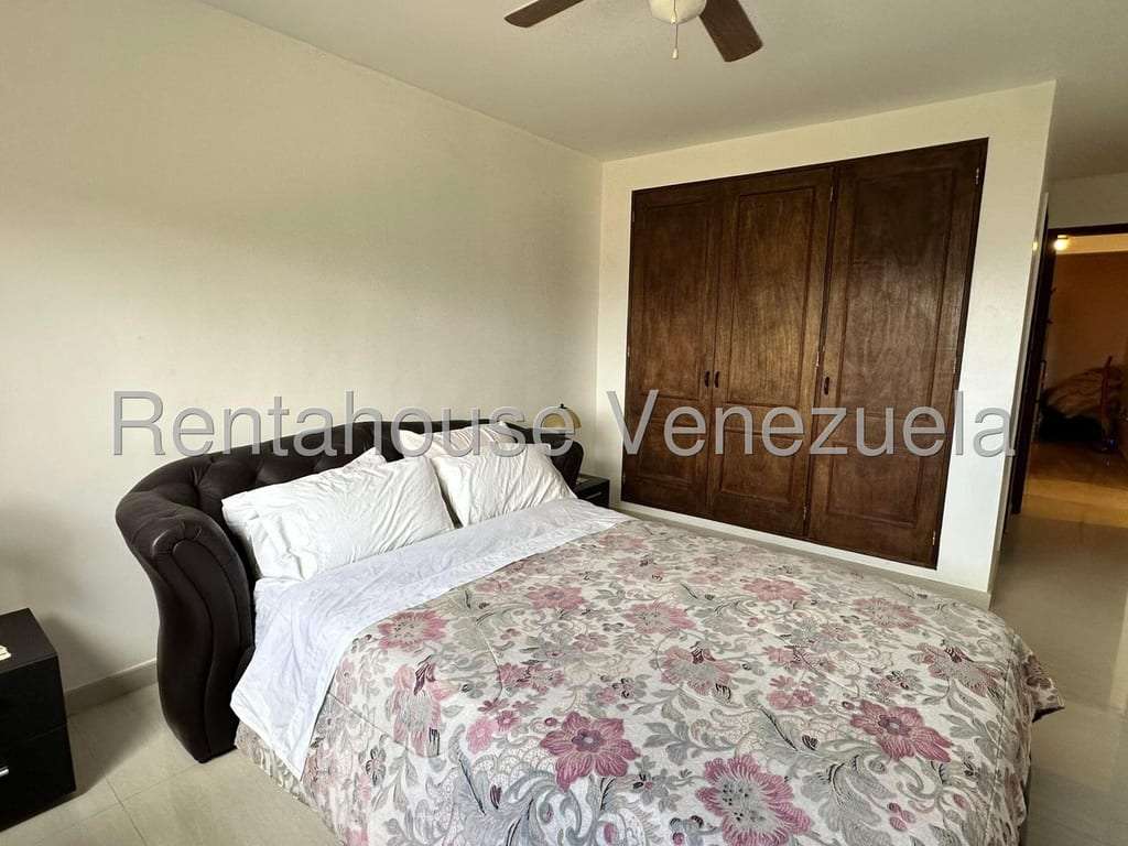 Apartamento en Colinas de La Tahona, Caracas