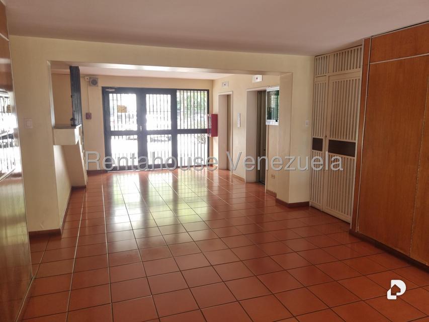 Apartamento en Chuao, Caracas – 2