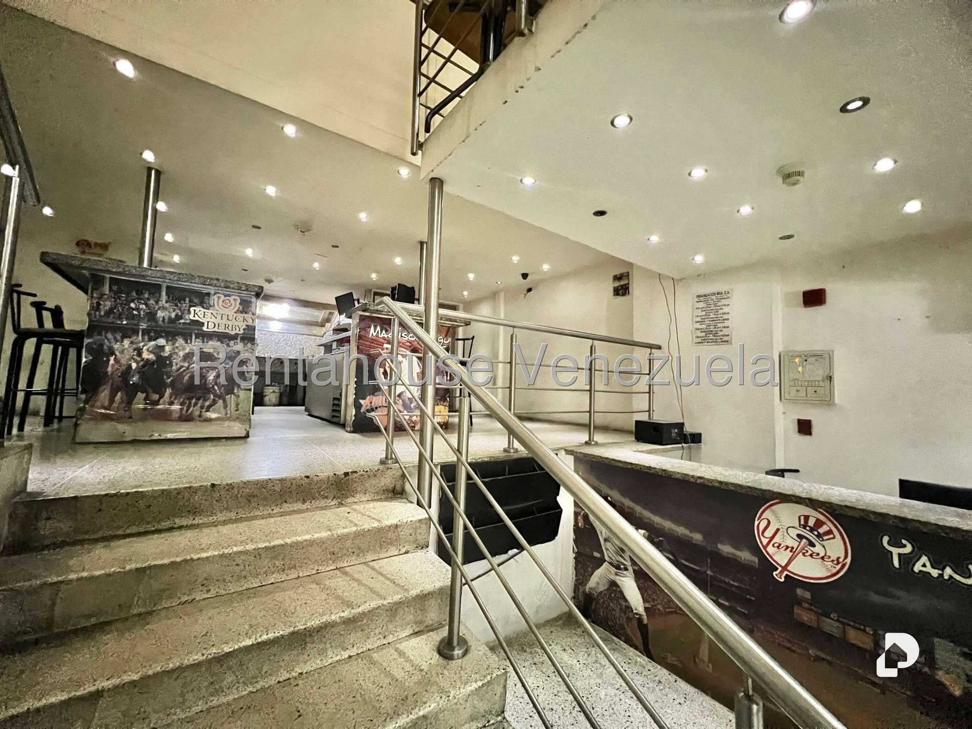 Local comercial en Parroquia La Candelaria, Caracas – 4