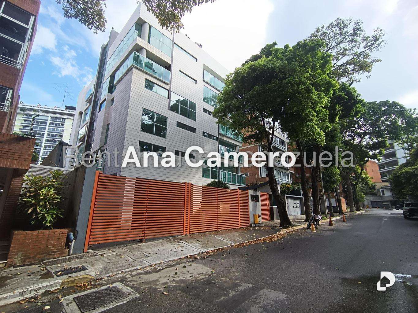 Apartamento en Los Naranjos de las Mercedes, Caracas – 1