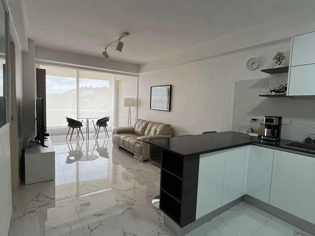 Apartamento en Lomas del Sol, Caracas