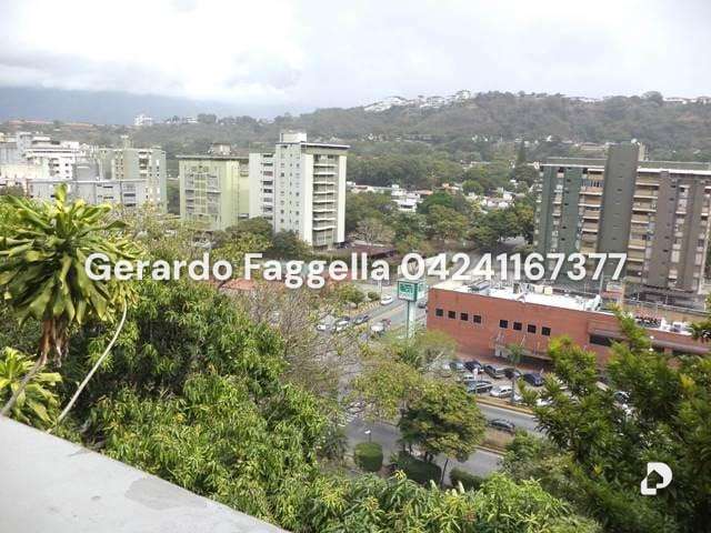 Casa en Santa Paula, Caracas – 18