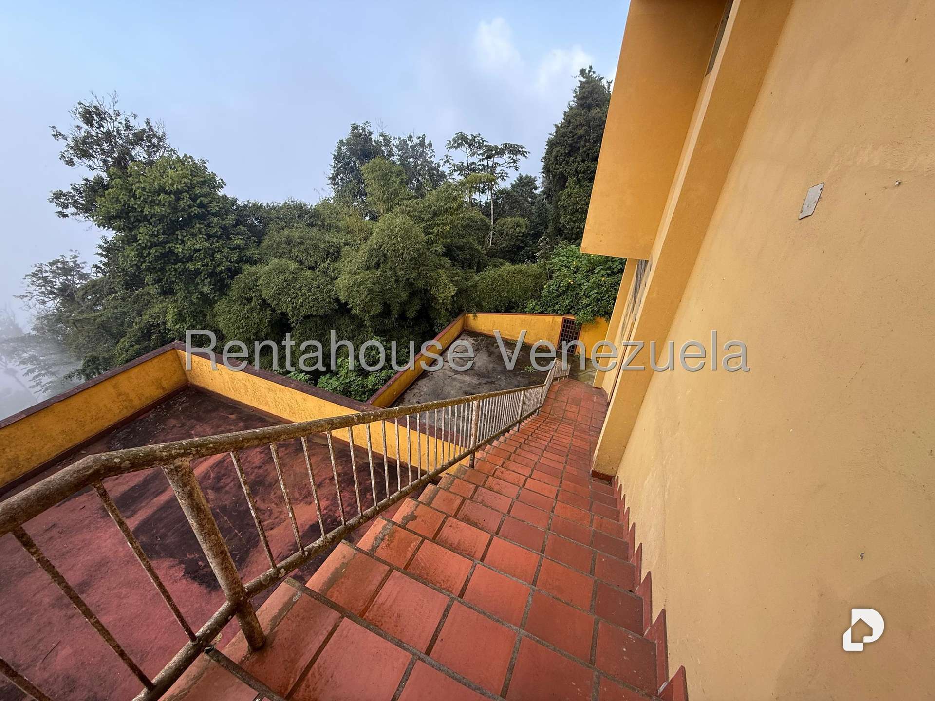 Edificio en El Junquito, Caracas – 26
