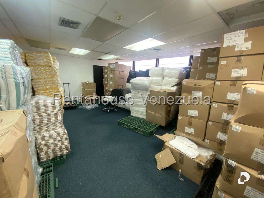 Oficina en La Urbina, Caracas – 20