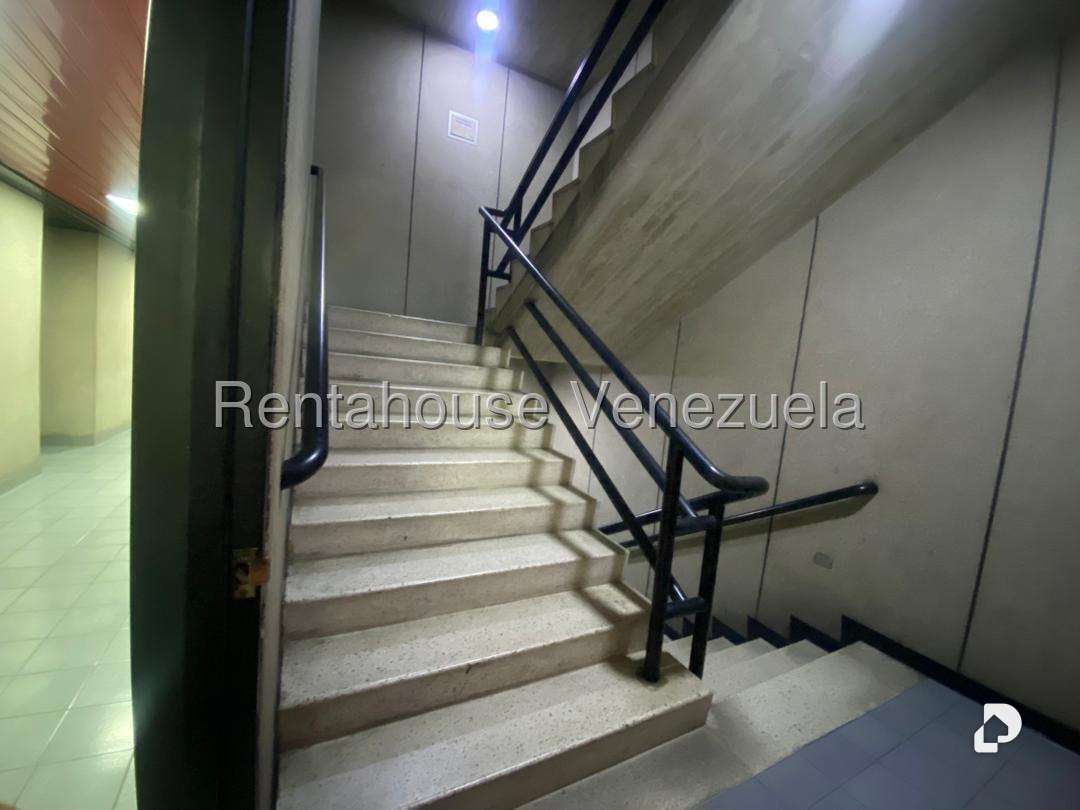 Oficina en La Urbina, Caracas – 7